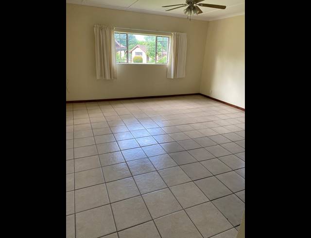 3 BEDROOM APARTMENT FOR SALE IN BISLEY